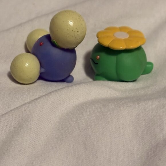 Skiploom Jumpluff Kids Finger Puppet Figure Toy Preowned - Picture 4 of 6